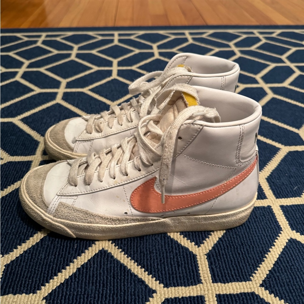 NIKE HIGH-TOP BLAZERS SIZE 8 - Picture 4 of 6